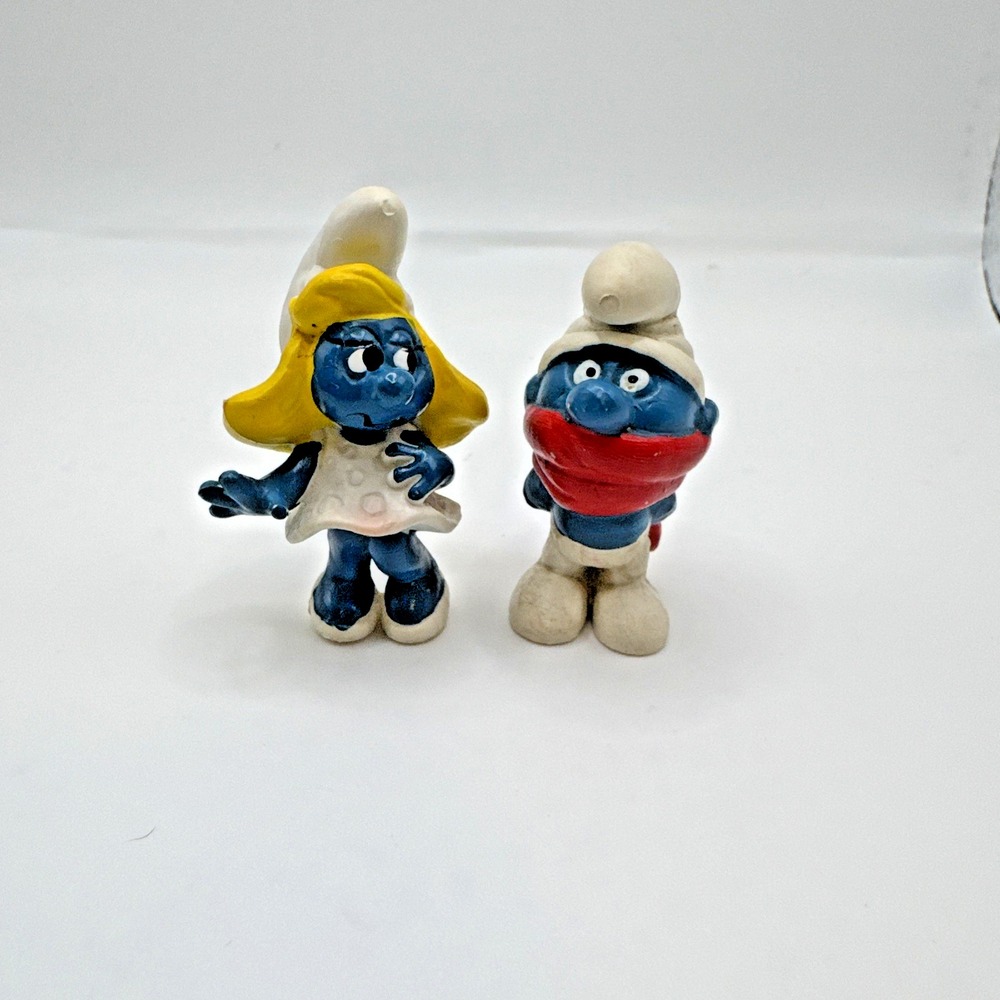 Shiver Smurf and‎ Smurfette
